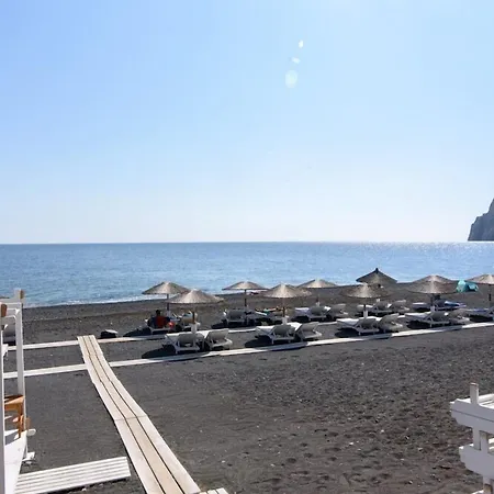 Kamari Blue Boutique Hotel-2